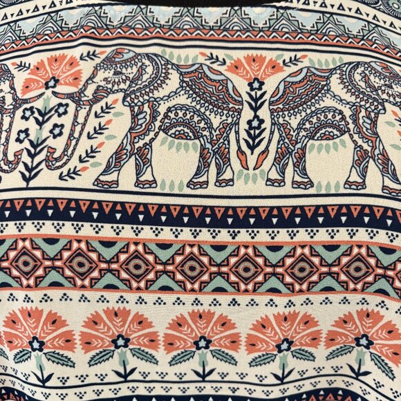 SOLD - Torrid Abbey Georgette Button Back Blouse Elephant Print Size Size 4 NWOT - Picture 7 of 7